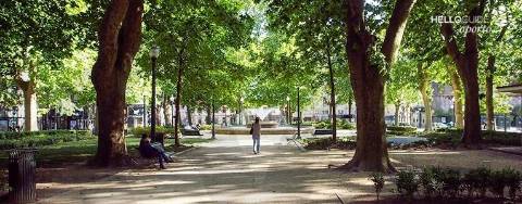 Investidores Apartamento T2 novo com varanda junto à Constituição