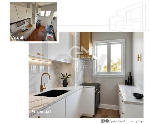 Apartamento com varandas, em frente à Praça de Liége, na Foz do Douro