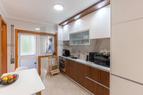 Excelente Oportunidade ! Arrendamento T2 Valbom