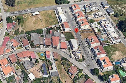 TERRENO COM PROJETO APROVADO  »»»  Construa Já a Sua Moradia na Maia