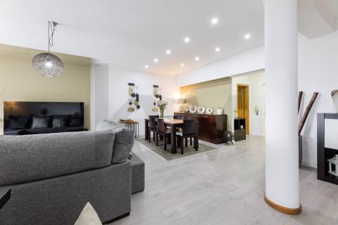 Moradia T4 no Centro de Cabeceiras de Basto