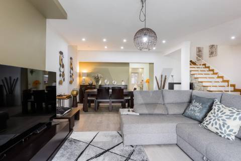 Moradia T4 no Centro de Cabeceiras de Basto