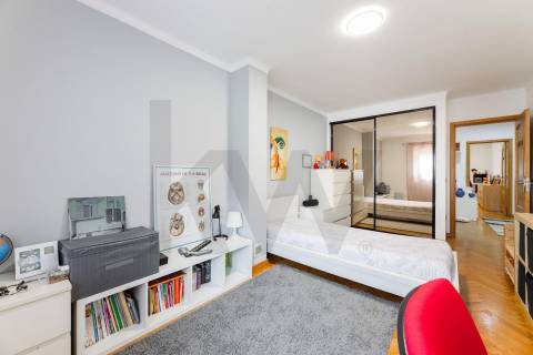 Moradia T4 no Centro de Cabeceiras de Basto