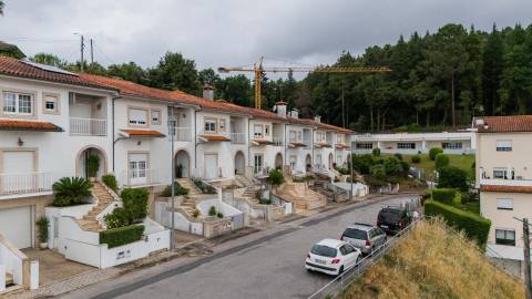 Moradia T4 no Centro de Cabeceiras de Basto