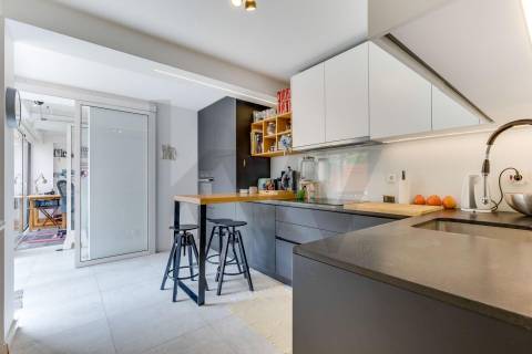 T2+1 renovado, na Cooperativa dos Arquitetos com jardim privativo!