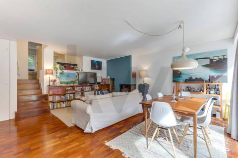 T2+1 renovado, na Cooperativa dos Arquitetos com jardim privativo!