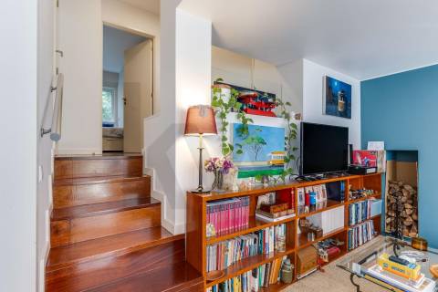 T2+1 renovado, na Cooperativa dos Arquitetos com jardim privativo!