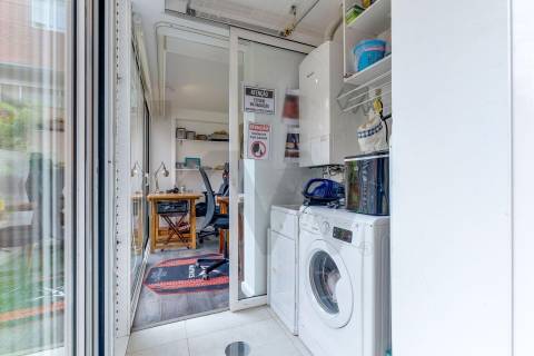 T2+1 renovado, na Cooperativa dos Arquitetos com jardim privativo!