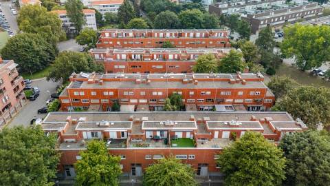 T2+1 renovado, na Cooperativa dos Arquitetos com jardim privativo!