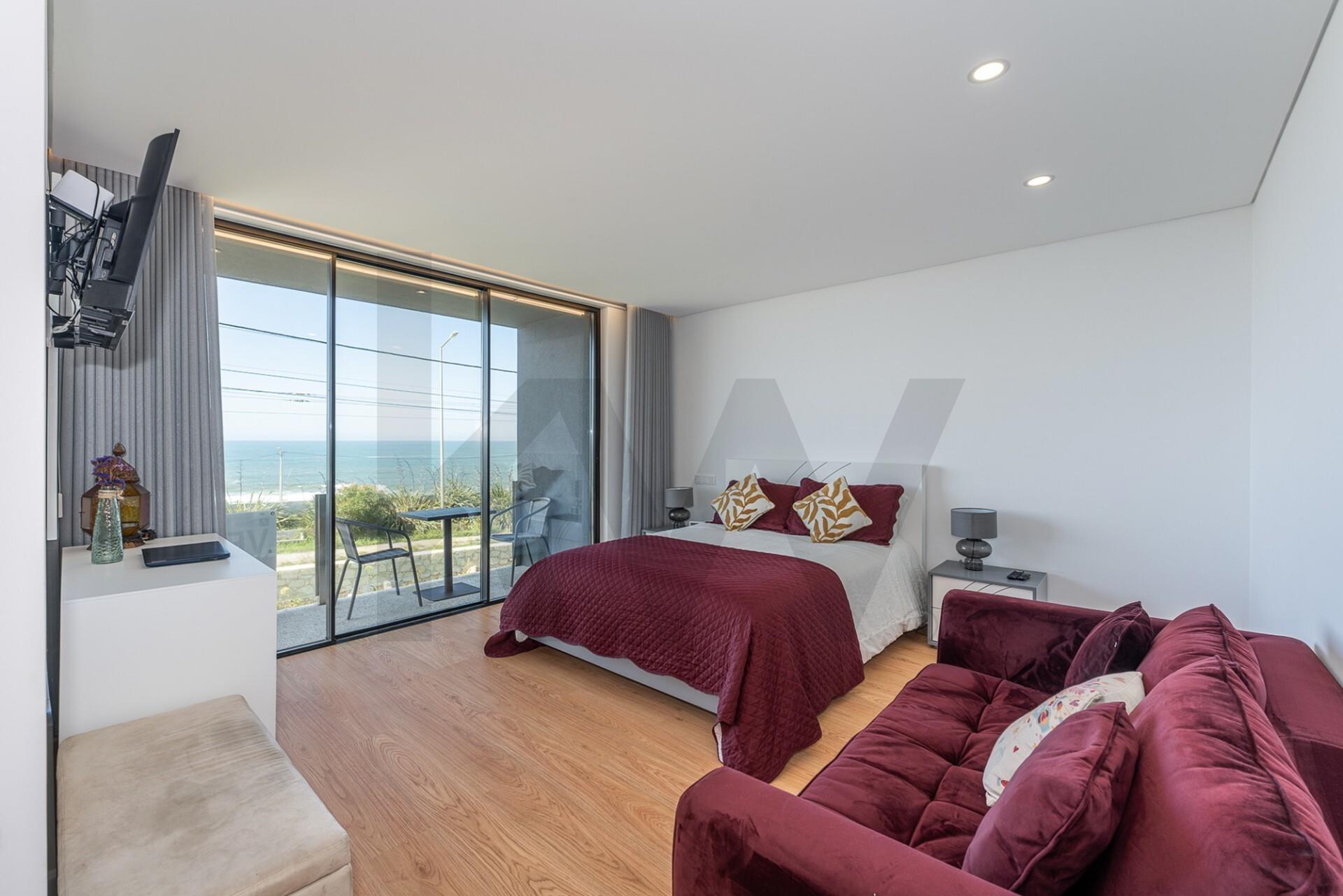 Moradia T4 primeira linha de mar em Vila Praia de Âncora