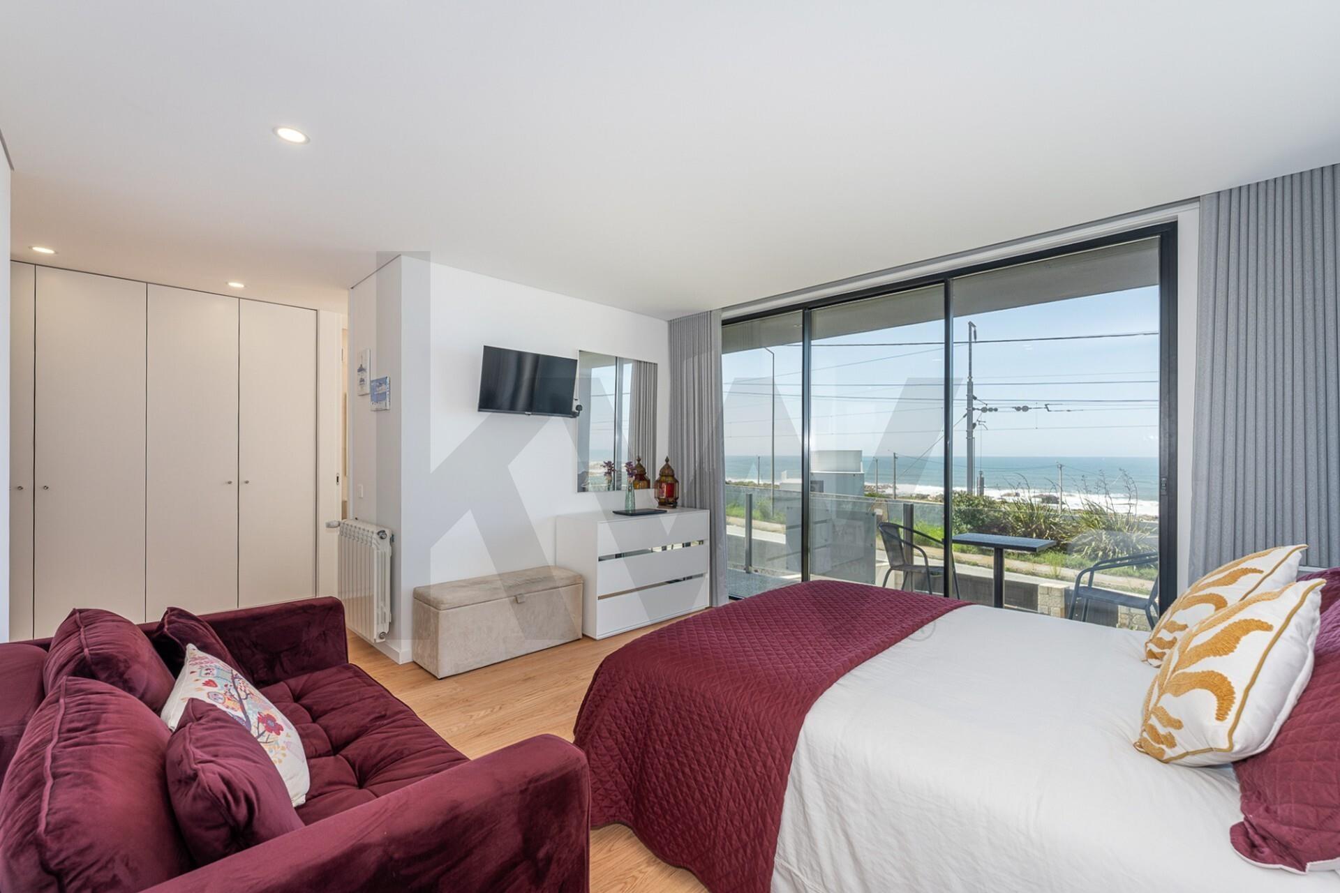 Moradia T4 primeira linha de mar em Vila Praia de Âncora