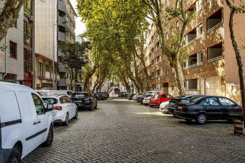 Escritório com lugar de Garagem - Matosinhos Sul