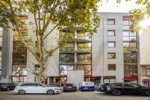 Escritório com lugar de Garagem - Matosinhos Sul