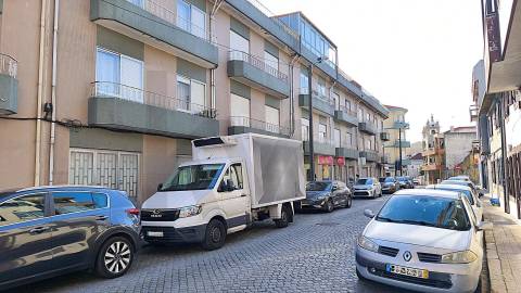 AP T3 - PÓVOA - ARRENDA - MOBILADO