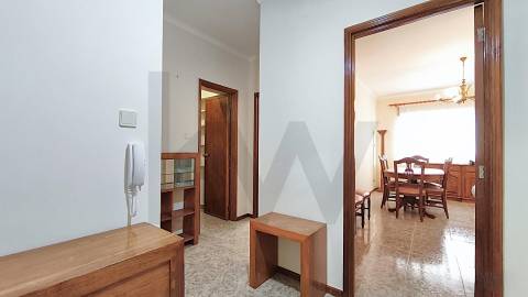 AP T3 - PÓVOA - ARRENDA - MOBILADO