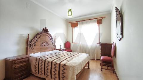 AP T3 - PÓVOA - ARRENDA - MOBILADO