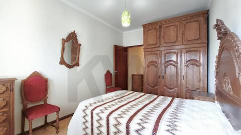 AP T3 - PÓVOA - ARRENDA - MOBILADO