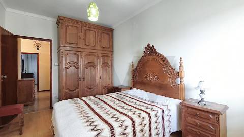 AP T3 - PÓVOA - ARRENDA - MOBILADO