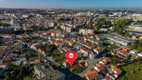 Lote de TERRENO com 240 m2 na Cidade da Maia