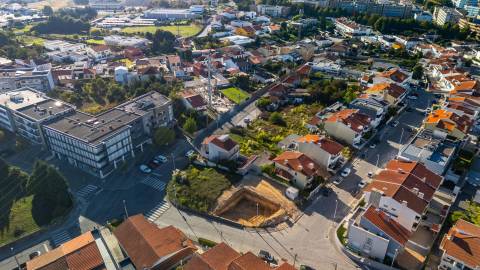Lote de TERRENO com 240 m2 na Cidade da Maia