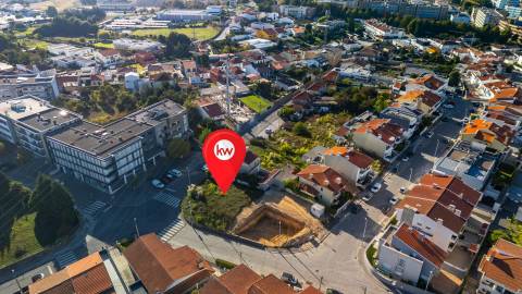 Lote de TERRENO com 240 m2 na Cidade da Maia