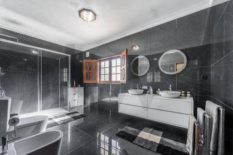 Moradia T3 com Jardim em Guardizela, Guimarães