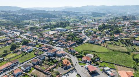 Moradia T3 com Jardim em Guardizela, Guimarães