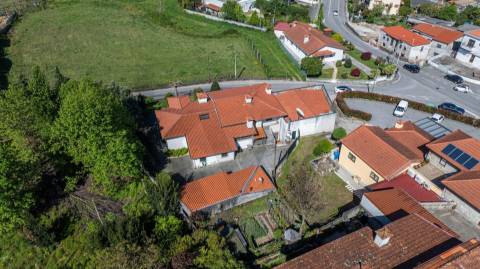 Moradia T3 com Jardim em Guardizela, Guimarães