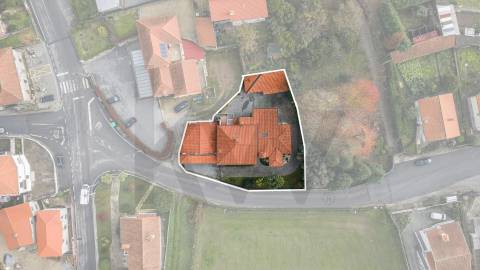 Moradia T3 com Jardim em Guardizela, Guimarães