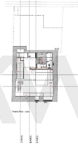 Prédio na Rua do Comércio do Porto para reabilitação total