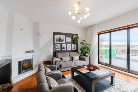 Arrendamento T2+1 com Vista Mar, Garagem e Mobilado – Vila do Conde