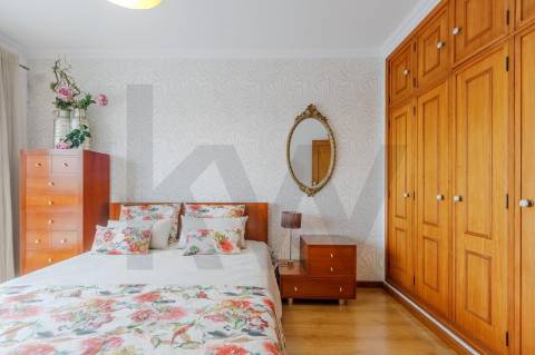 Arrendamento T2+1 com Vista Mar, Garagem e Mobilado – Vila do Conde