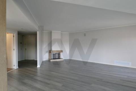 Apartamento T3 C/ Excelente Luminosidade Braga - Centro 