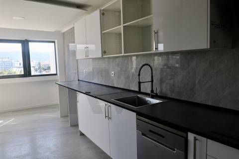 Apartamento T3 C/ Excelente Luminosidade Braga - Centro 