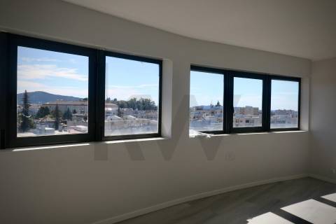 Apartamento T3 C/ Excelente Luminosidade Braga - Centro 