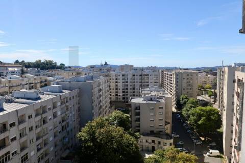 Apartamento T3 C/ Excelente Luminosidade Braga - Centro 