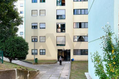 T3 em Canidelo bem localizado, Pronto a Habitar ou Investir