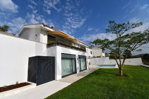 Moradia de Luxo; Vistas privilegiadas Rio Douro; Gondomar