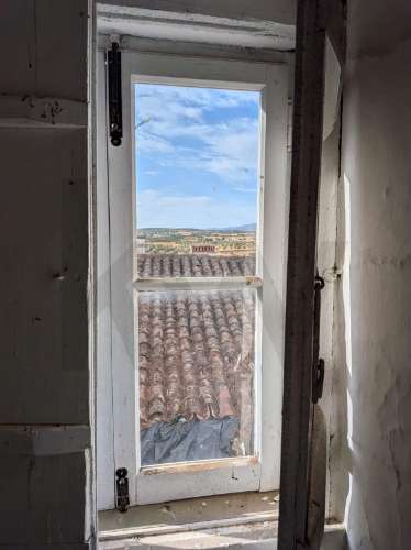 Oportunidade Única no Coração do Alentejo – Casa Centenária com Potencial de Investimento