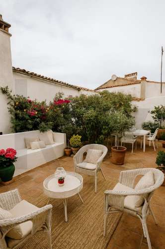 Oportunidade Única no Coração do Alentejo – Casa Centenária com Potencial de Investimento