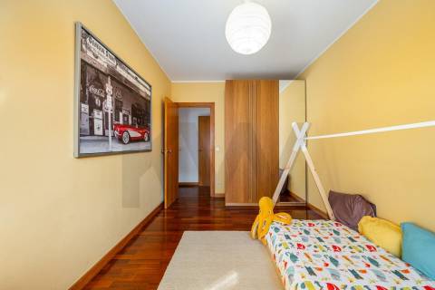 T4 em Condomínio Fechado num ambiente de Conforto e Exclusividade - Matosinhos