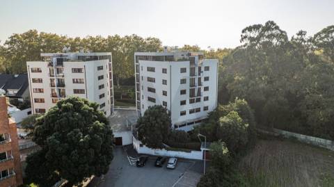 T4 em Condomínio Fechado num ambiente de Conforto e Exclusividade - Matosinhos