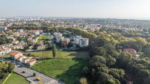 T4 em Condomínio Fechado num ambiente de Conforto e Exclusividade - Matosinhos