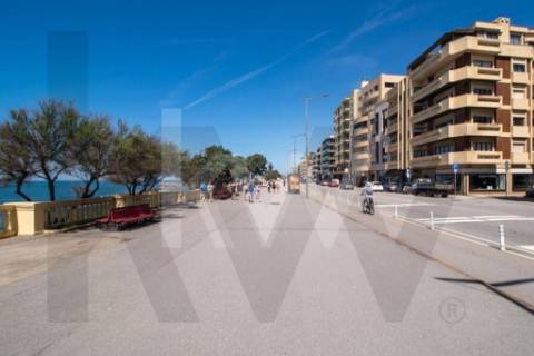 Excelente apartamento T2, na 2 ª linha mar - Foz 