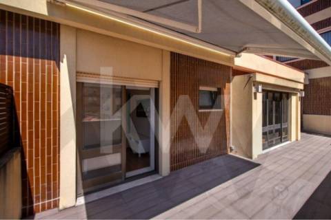 Excelente apartamento T2, na 2 ª linha mar - Foz 