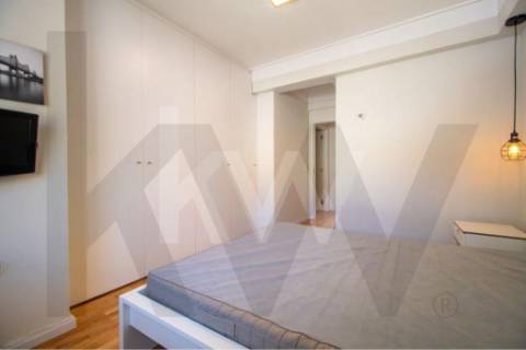 Excelente apartamento T2, na 2 ª linha mar - Foz 