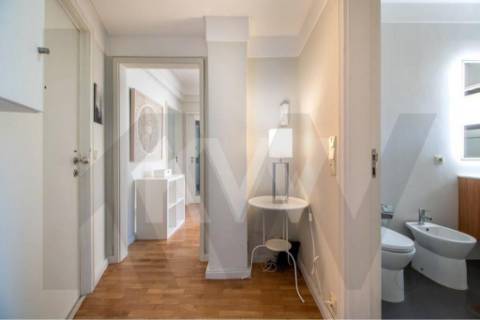 Excelente apartamento T2, na 2 ª linha mar - Foz 