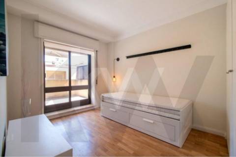 Excelente apartamento T2, na 2 ª linha mar - Foz 