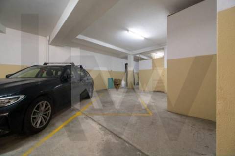Excelente apartamento T2, na 2 ª linha mar - Foz 