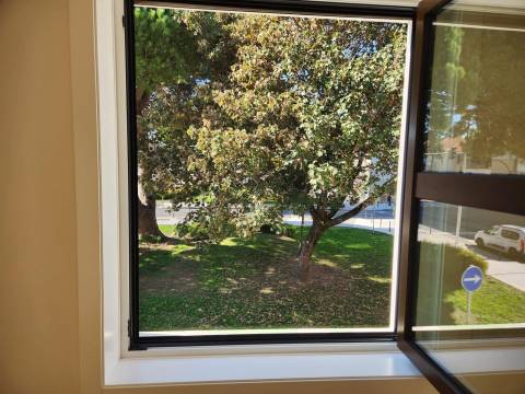 Óptimo T4 renovado Pinheiro Manso, Av da Boavista